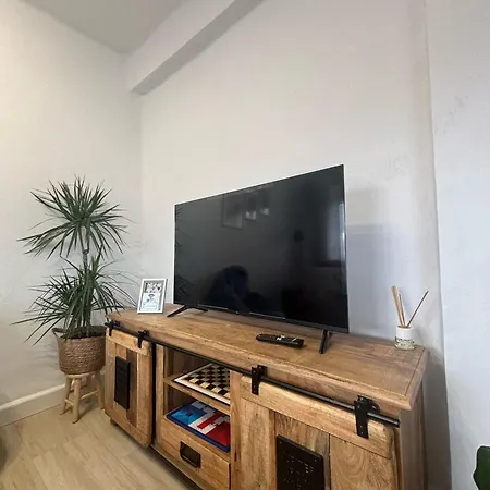 Anita アパート ロンダ